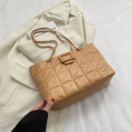 Diana – Trendige Schultertasche im Chanel-Stil mit Rauten-Muster und Kette
