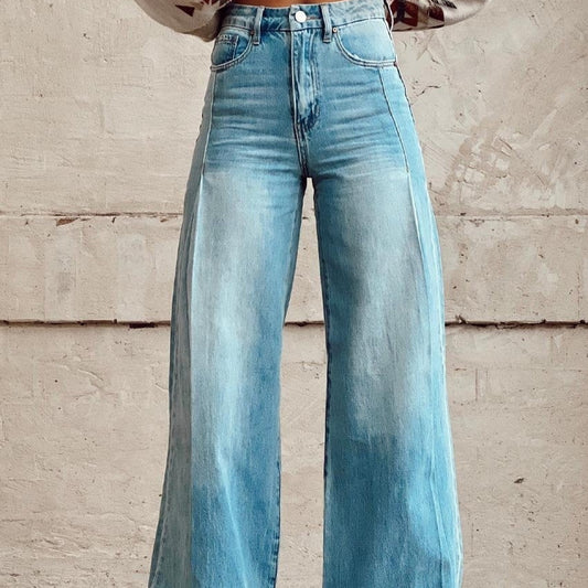 Amy – Weite Damen-Bootcut-Hose aus Thermotransfer-Simulation Denim