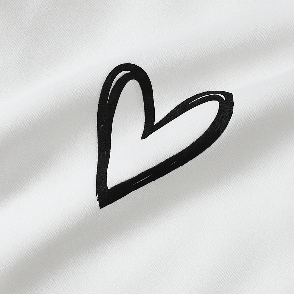 Damen Hoodie mit Herz Print | Lässig & Bequem