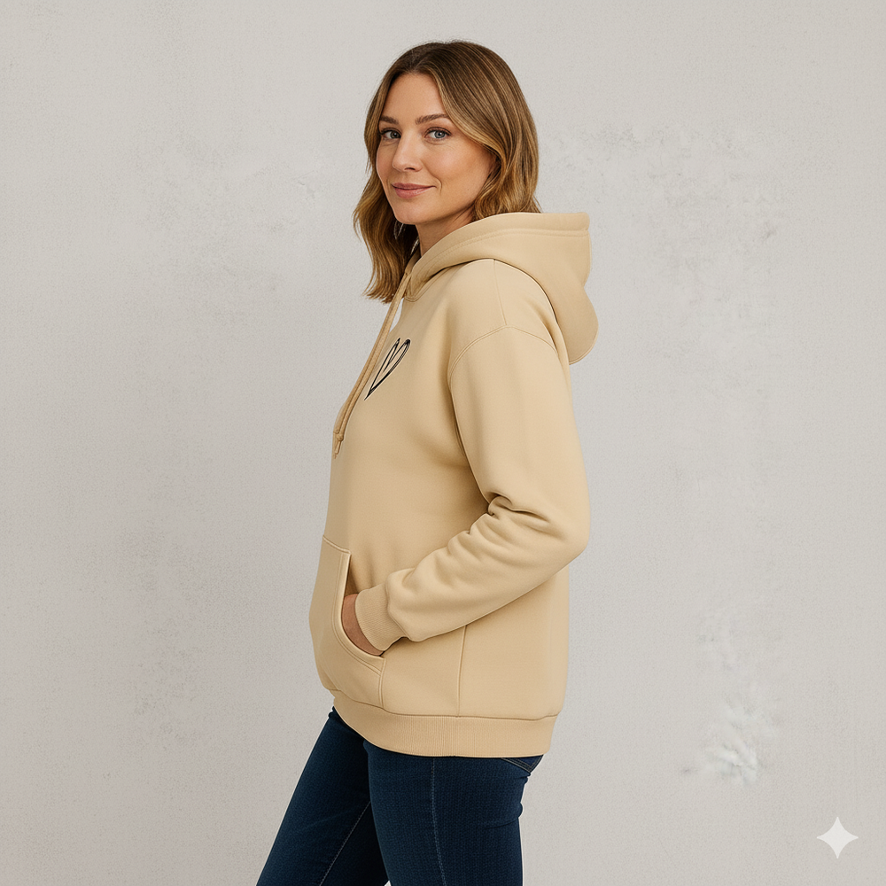 Damen Hoodie mit Herz Print | Lässig & Bequem