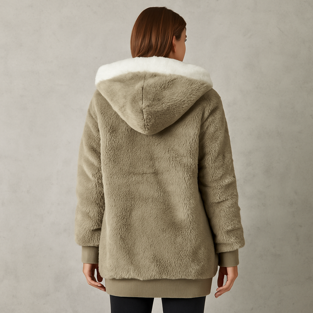 Kuschelige Damen Plüschjacke mit Kapuze und Reißverschluss | Winter