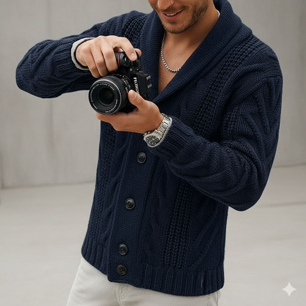 Herren Strickjacke mit Schalkragen und Zopfmuster | Winter